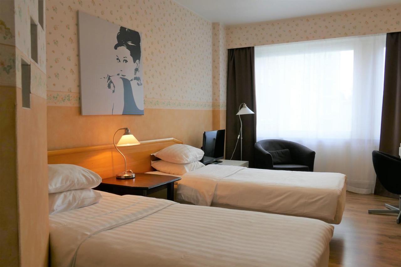 Linnanpiha Bed & Breakfast Rauma Exterior photo